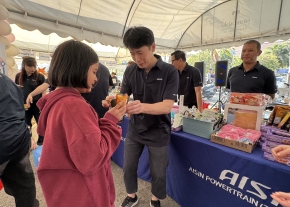 104624_ea571676ce9b75b0730a5d56350ae93e.peg